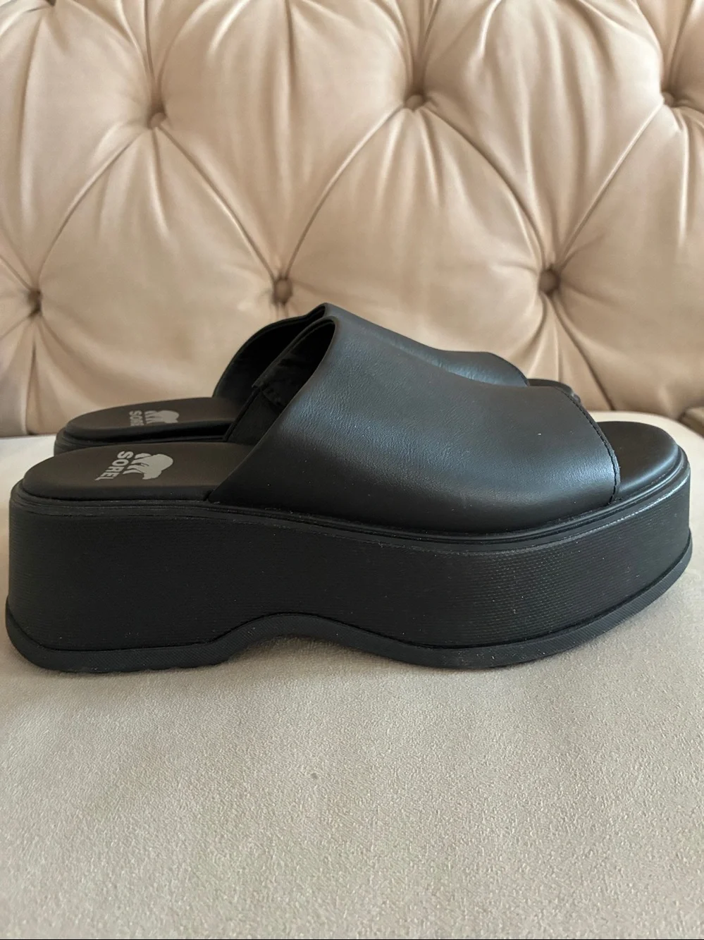 Sorel Women’s Black Wedge Slide Sandals